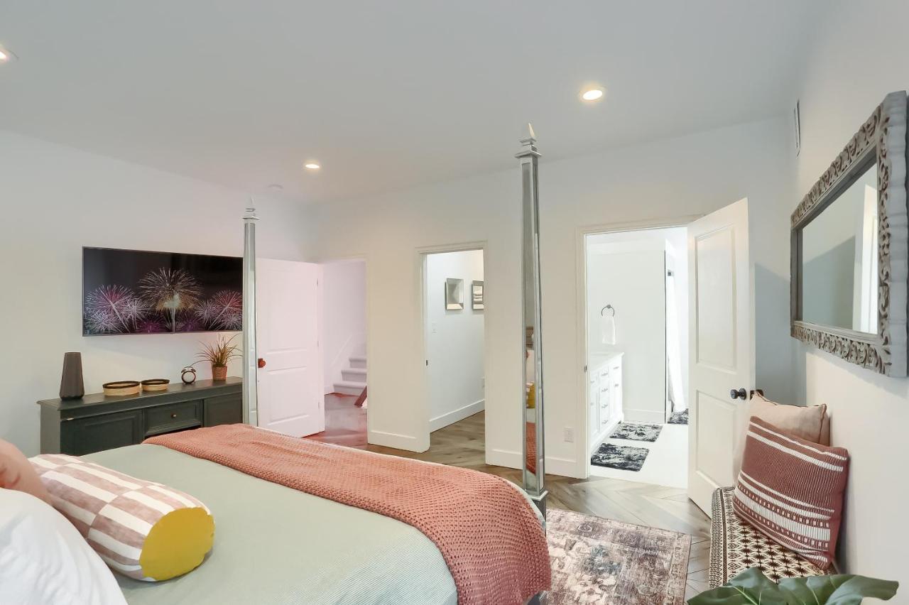 Newly Renovated Victorian Gem Perfect Space For Family Vacations! Pittsburgh Exterior foto